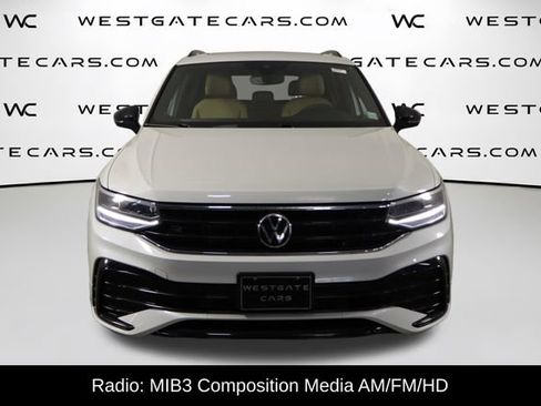 Used 2023 Volkswagen Tiguan SE R-Line AWD/4WD image 2