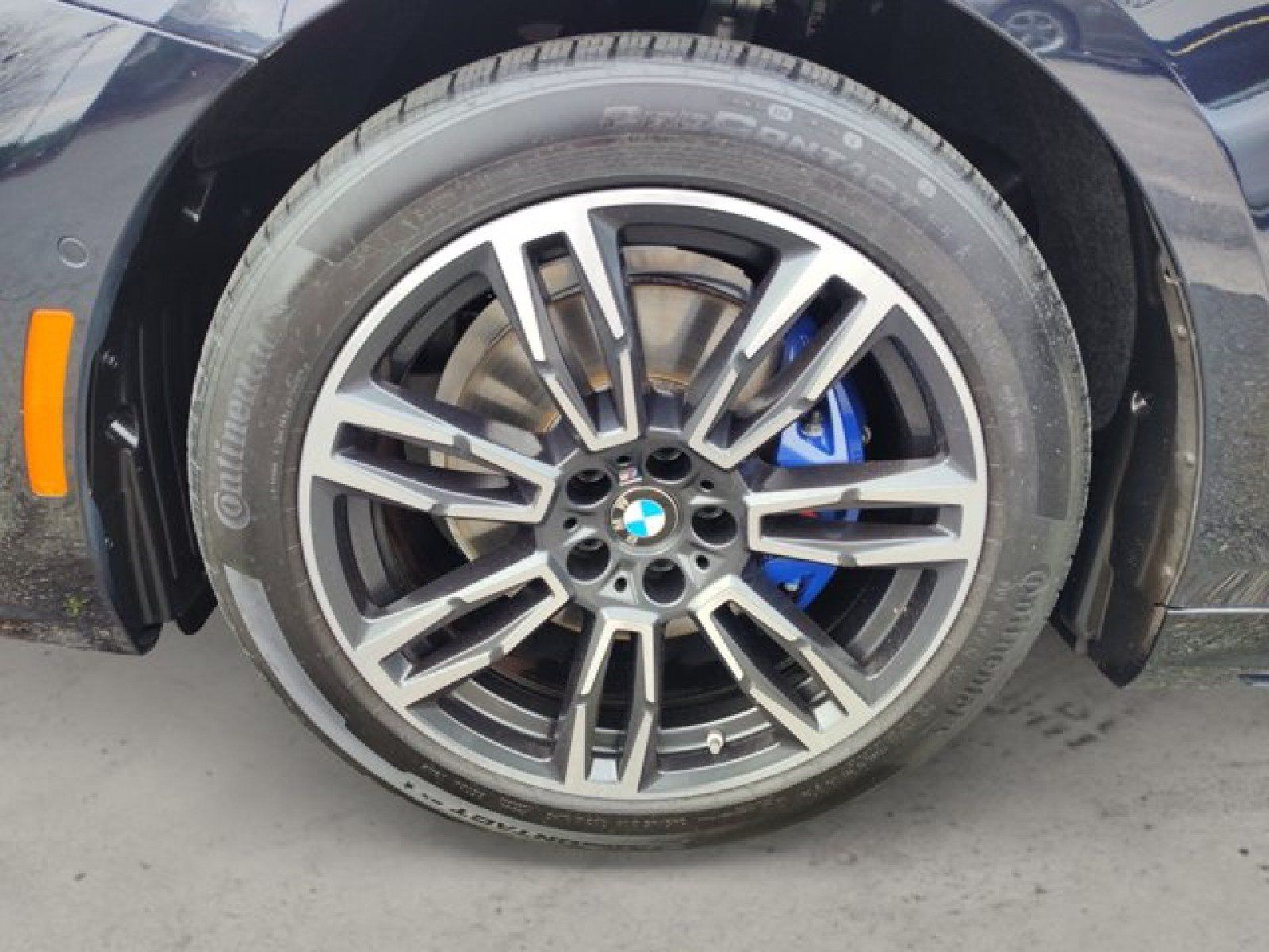 Used 2024 BMW 530i xDrive w/ M Sport Package AWD/4WD image 10