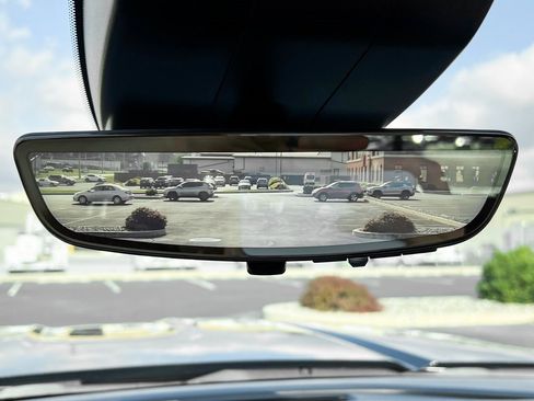 Used 2024 GMC Sierra 2500 Denali Ultimate image 8