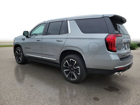 Used 2023 GMC Yukon Denali AWD/4WD image 3