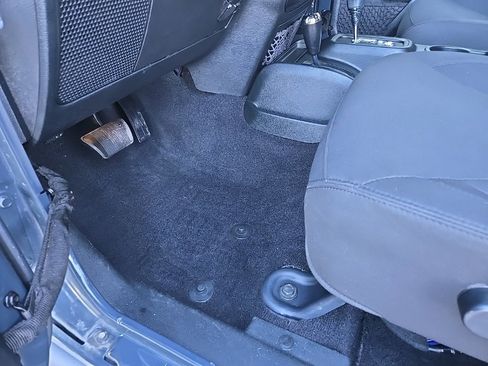 Used 2017 Jeep Wrangler Unlimited Sport w/ Quick Order Package 24S image 37