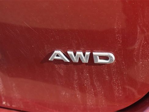 Used 2019 Nissan Rogue Sport S image 12