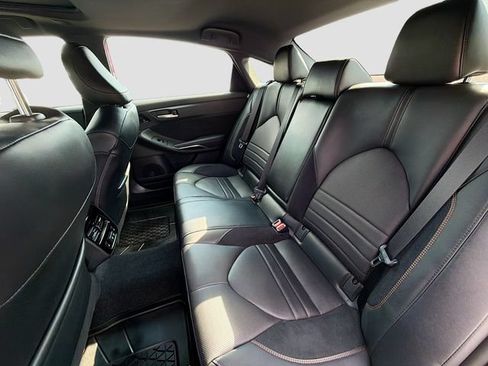 Used 2020 Toyota Avalon Touring w/ Advanced Safety Package FWD image 22
