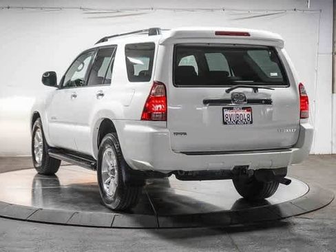 Used 2006 Toyota 4Runner SR5 image 2