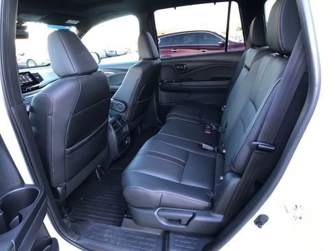 Used 2023 Honda Passport TrailSport image 13