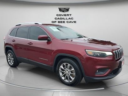 Used 2019 Jeep Cherokee Latitude Plus w/ Comfort/Convenience Group
