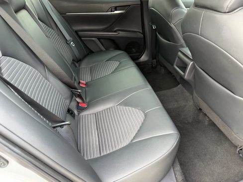 Used 2024 Toyota Camry SE image 13