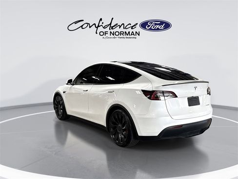 Used 2023 Tesla Model Y Performance image 6