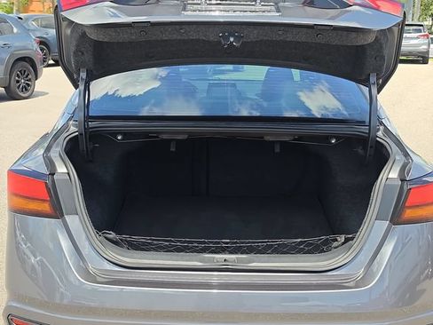 Used 2019 Nissan Altima 2.5 SR FWD image 7