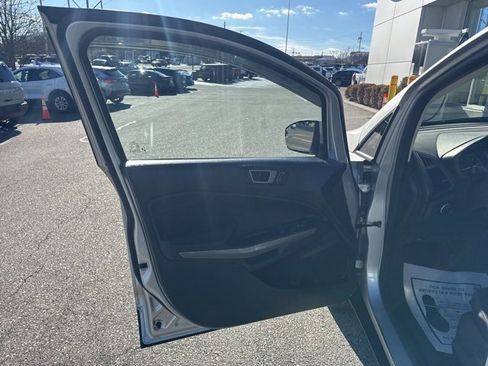 Certified 2020 Ford EcoSport SE image 13