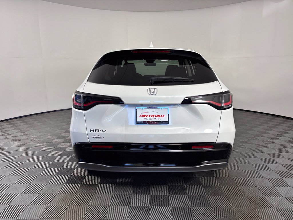 Used 2027 Honda HR-V EX-L image 8