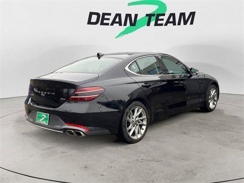 Used 2022 Genesis G70 2.0T image 8