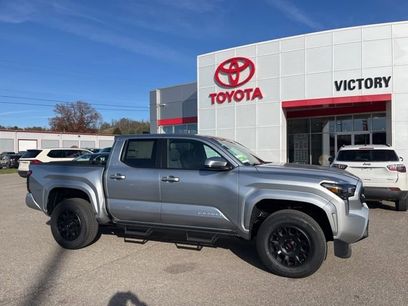 New 2025 Toyota Tacoma SR5