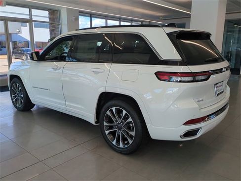 New 2025 Jeep Grand Cherokee Overland w/ Luxury Tech Group IV image 6