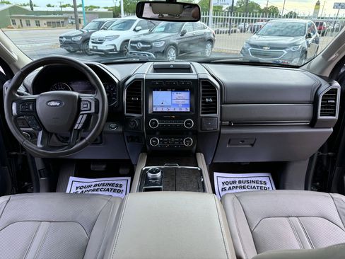 Used 2019 Ford Expedition Limited w/ Texas Edition Package image 39