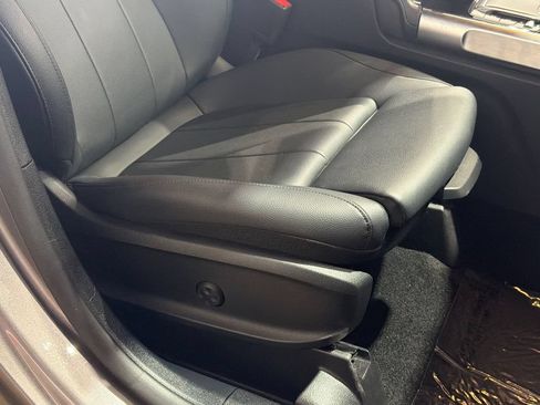 Used 2022 Mercedes-Benz GLB 250 4MATIC image 77