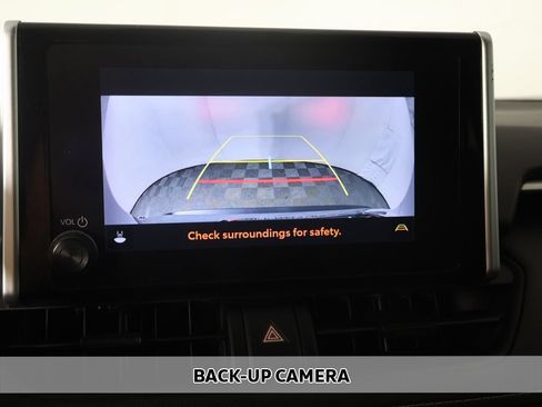 Used 2023 Toyota RAV4 LE FWD image 4