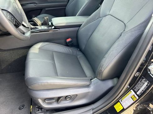 Used 2026 Toyota Camry XLE w/ Premium Plus Package FWD image 13