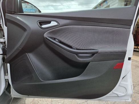 Used 2013 Ford Focus SE FWD image 20