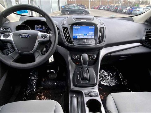 Used 2016 Ford Escape SE w/ Equipment Group 201A image 16