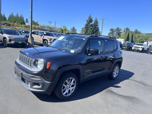 Used 2015 Jeep Renegade Latitude AWD/4WD image 1