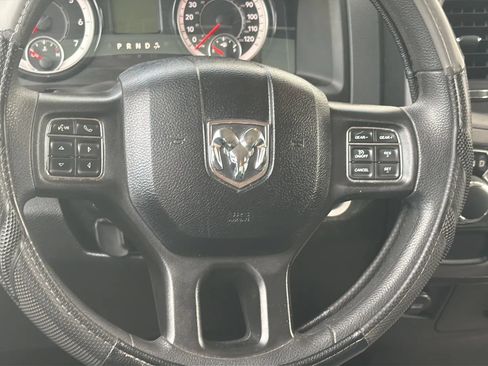 Used 2019 RAM 1500 Express RWD image 12