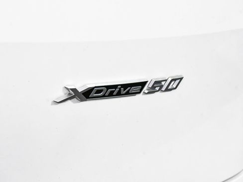 Used 2024 BMW iX xDrive50 w/ Sport Package AWD/4WD image 91