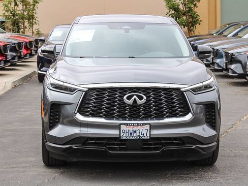 Used 2023 INFINITI QX60 Pure FWD image 2