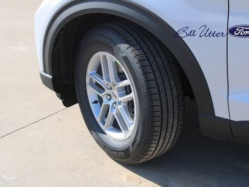 New 2026 Ford Explorer Active image 5