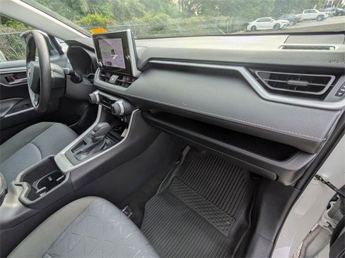 Used 2023 Toyota RAV4 XLE image 33