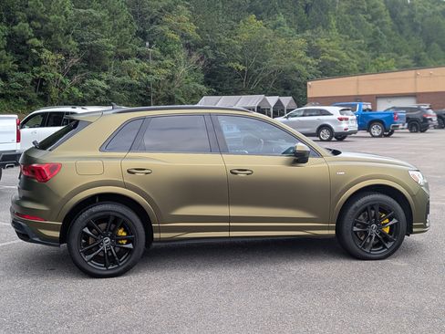 Used 2022 Audi Q3 2.0T Premium Plus w/ Premium Plus Package AWD/4WD image 10