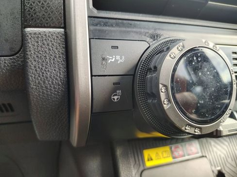 Used 2025 Toyota 4Runner Limited w/ Tow Technology Package AWD/4WD image 50