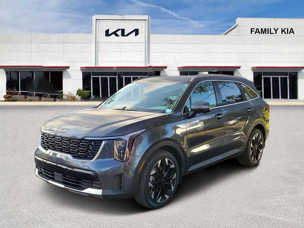 Certified 2025 Kia Sorento SX FWD image 3
