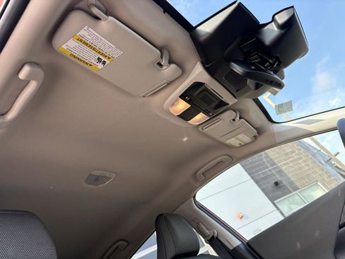 Used 2024 Subaru Crosstrek 2.0i Premium w/ Crosstrek Mirror Package image 23