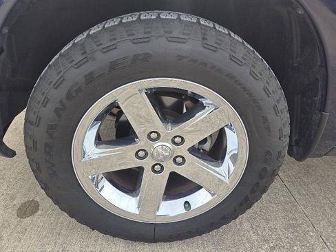 Used 2014 RAM 1500 Express image 41