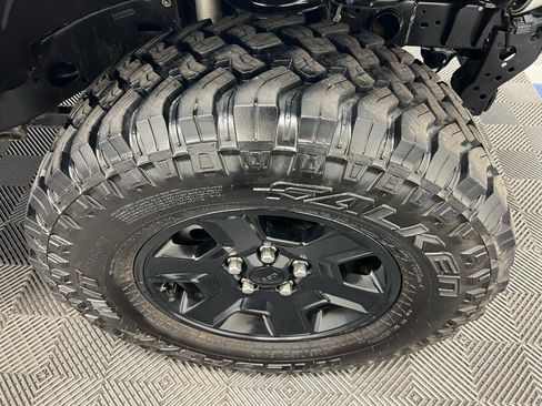 Used 2020 Jeep Gladiator Overland image 39