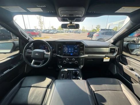 Used 2024 Ford F150 Lariat w/ Equipment Group 502A High AWD/4WD image 18