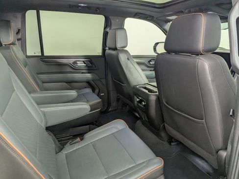 Used 2025 GMC Yukon XL AT4 w/ AT4 Premium Package image 28