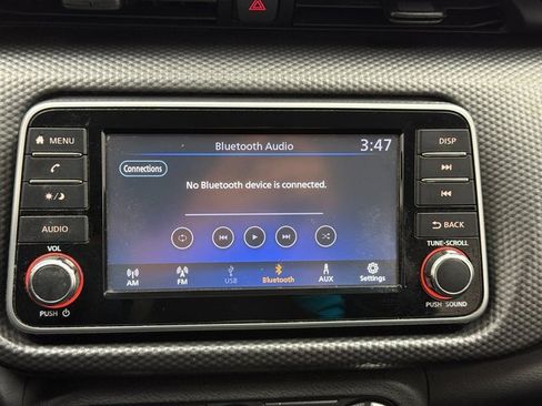 Used 2019 Nissan Kicks S w/ Interior Electronics Package image 17