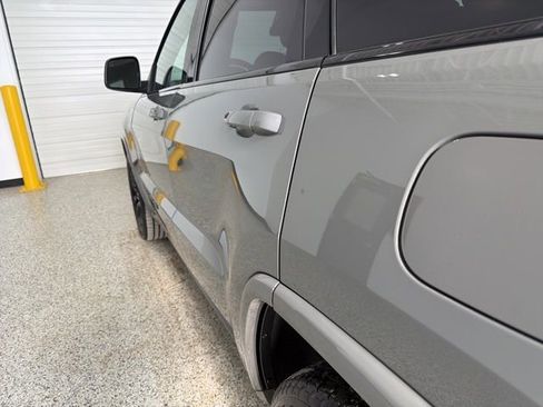 Used 2021 Jeep Grand Cherokee Laredo X image 10