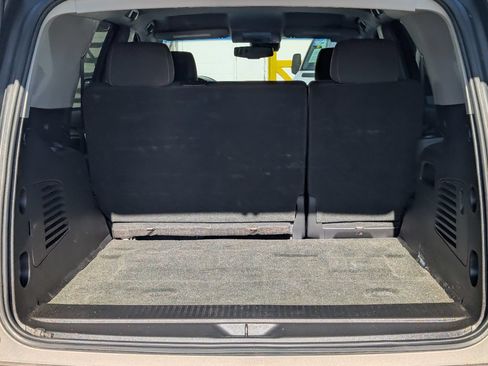 Used 2019 Chevrolet Tahoe LS w/ Max Trailering Package AWD/4WD image 8