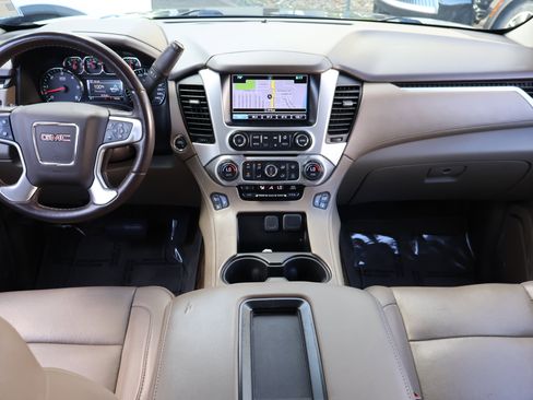 Used 2020 GMC Yukon SLT w/ Premium Edition image 20