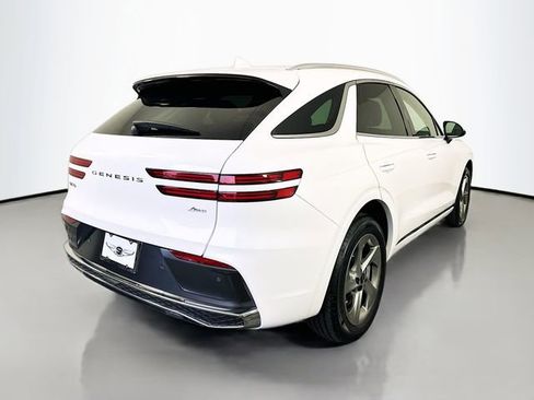 Certified 2026 Genesis GV70 2.5T image 5