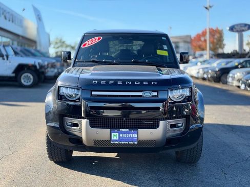 Used 2022 Land Rover Defender 90 X-Dynamic S image 6