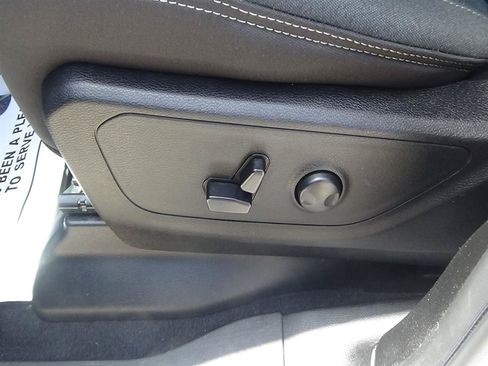 Certified 2025 RAM 1500 Big Horn AWD/4WD image 18