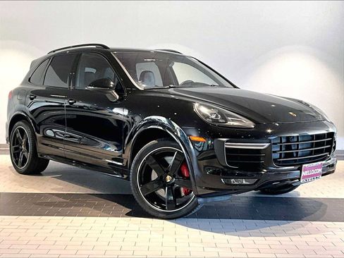 Used 2016 Porsche Cayenne Turbo image 12