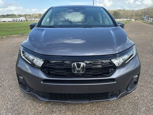 New 2026 Honda Odyssey Touring image 6