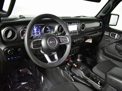 Used 2023 Jeep Wrangler Unlimited Rubicon 4xe image 12