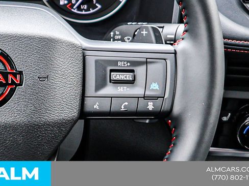 Used 2025 Nissan Rogue SV image 28