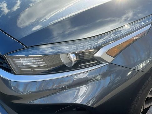 Used 2023 Kia Forte LXS image 9
